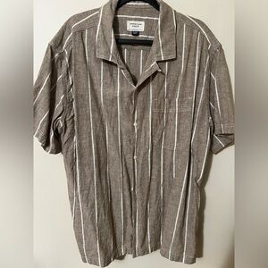 🛑PRICE DROP🛑American Eagle Outfitters Taupe and White Striped Shirt